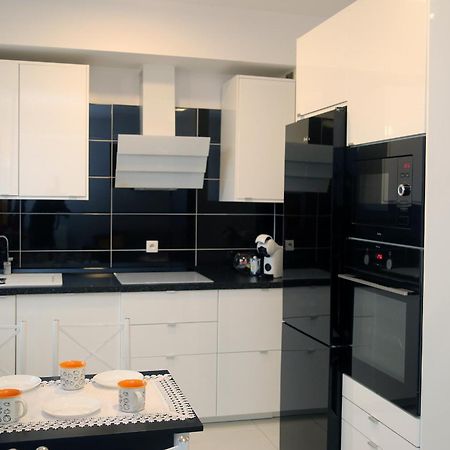 Apartamenty Uniejow "Prywatne Kapiele Termalne" Екстер'єр фото
