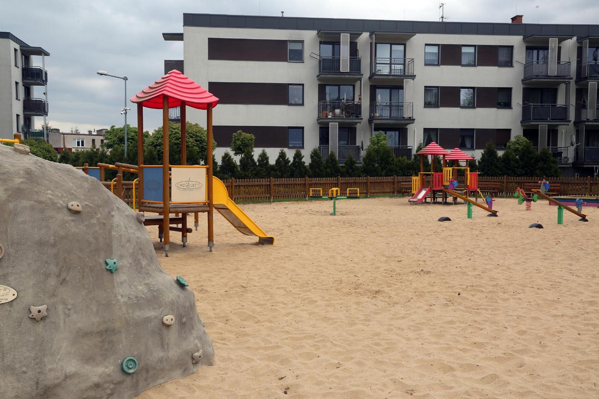 Apartamenty Uniejow "Prywatne Kapiele Termalne" Екстер'єр фото