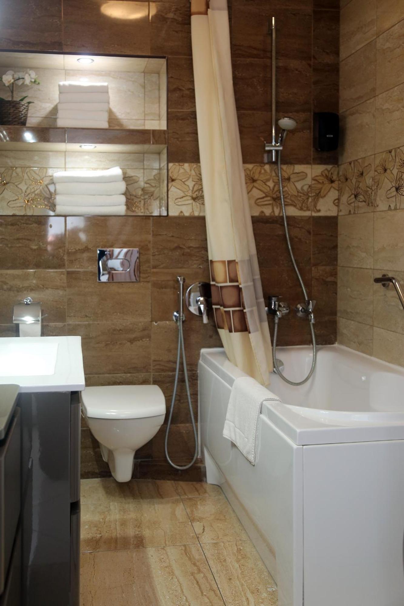 Apartamenty Uniejow "Prywatne Kapiele Termalne" Екстер'єр фото