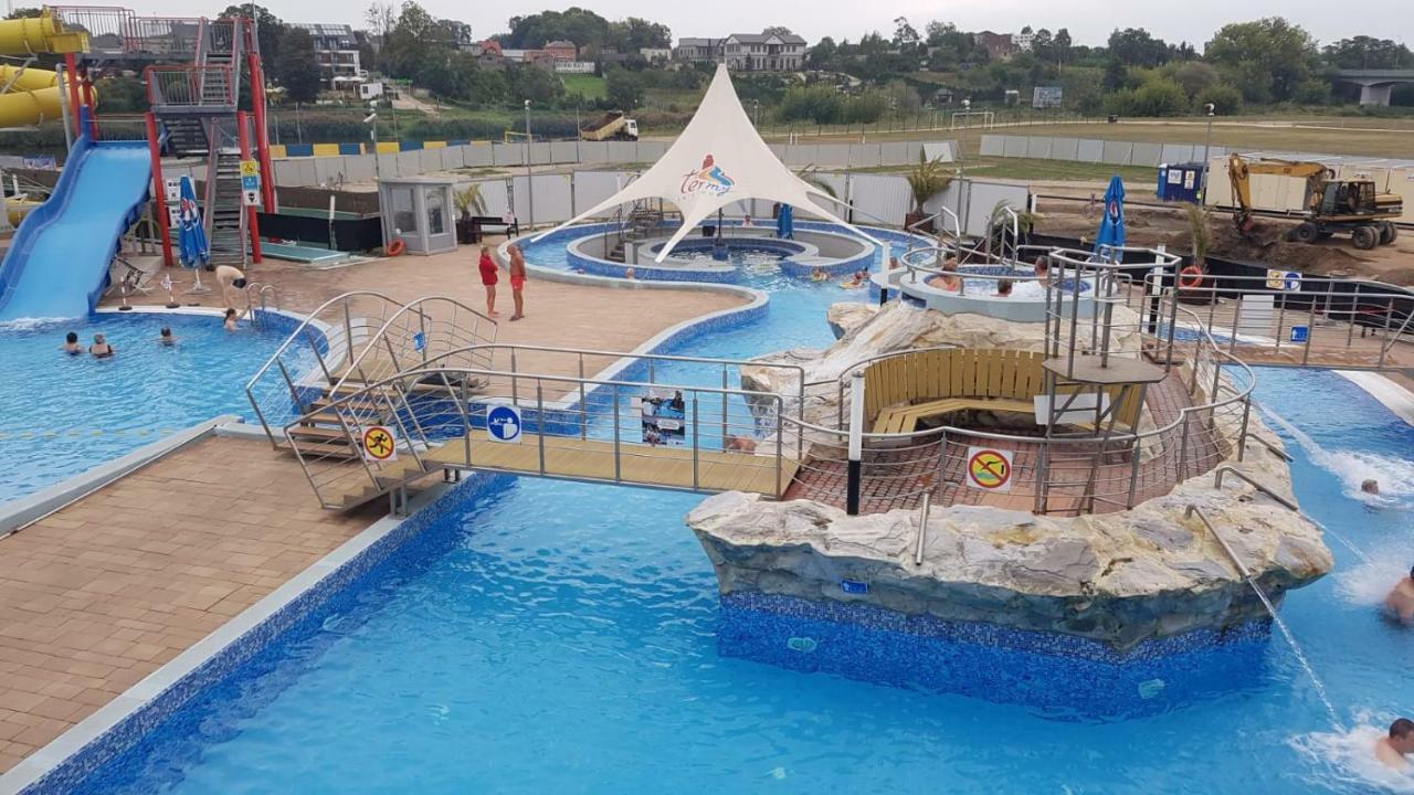 Apartamenty Uniejow "Prywatne Kapiele Termalne" Екстер'єр фото